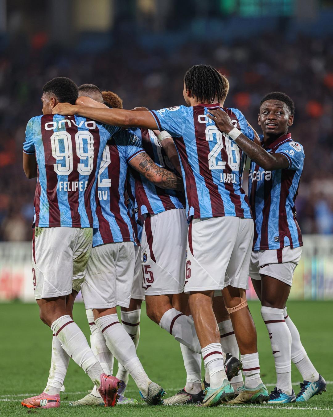 Trabzonspor Süper Lig e fırtına gibi girdi! 3 maçta 3 galibiyet alarak yoluna kayıpsız devam ediyor... 2