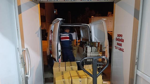 Taklit ve tağşiş 15 bin 365 litre zeytinyağı ele geçirildi! 3 kişi hakkında işlem