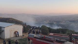 Manisa'da yangın! Ekipler müdahale ediyor