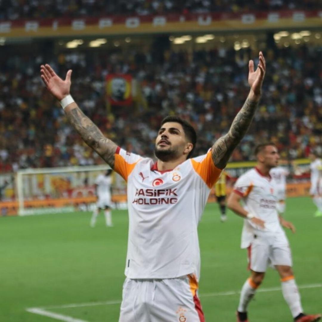 Galatasaray güle oynaya galibiyet almaya devam ediyor! Aslan Kayseri de flaş skorla kazandı... 3