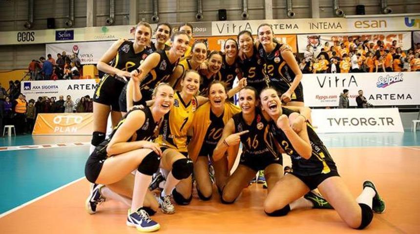 Eczacıbaşı VitrA 2 - 3 Vakıfbank