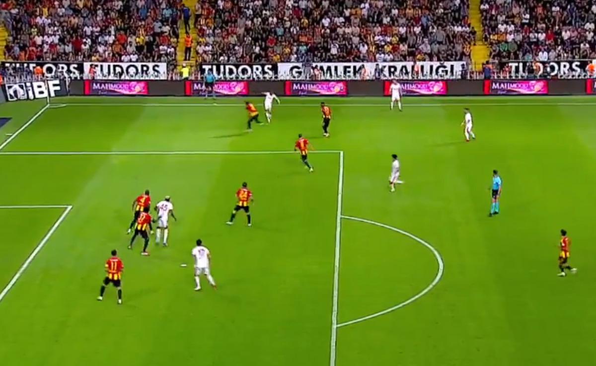 Galatasaray da Eren Elmalı nın gecesi! Kariyer performansını sergileyen oyuncu sezona fırtına gibi girdi... Rekorları kırdı 3