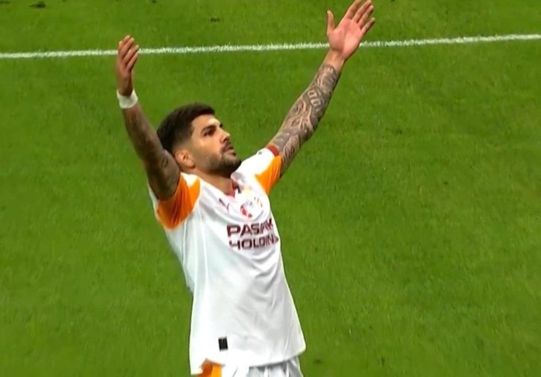 Galatasaray da Eren Elmalı nın gecesi! Kariyer performansını sergileyen oyuncu sezona fırtına gibi girdi... Rekorları kırdı 1