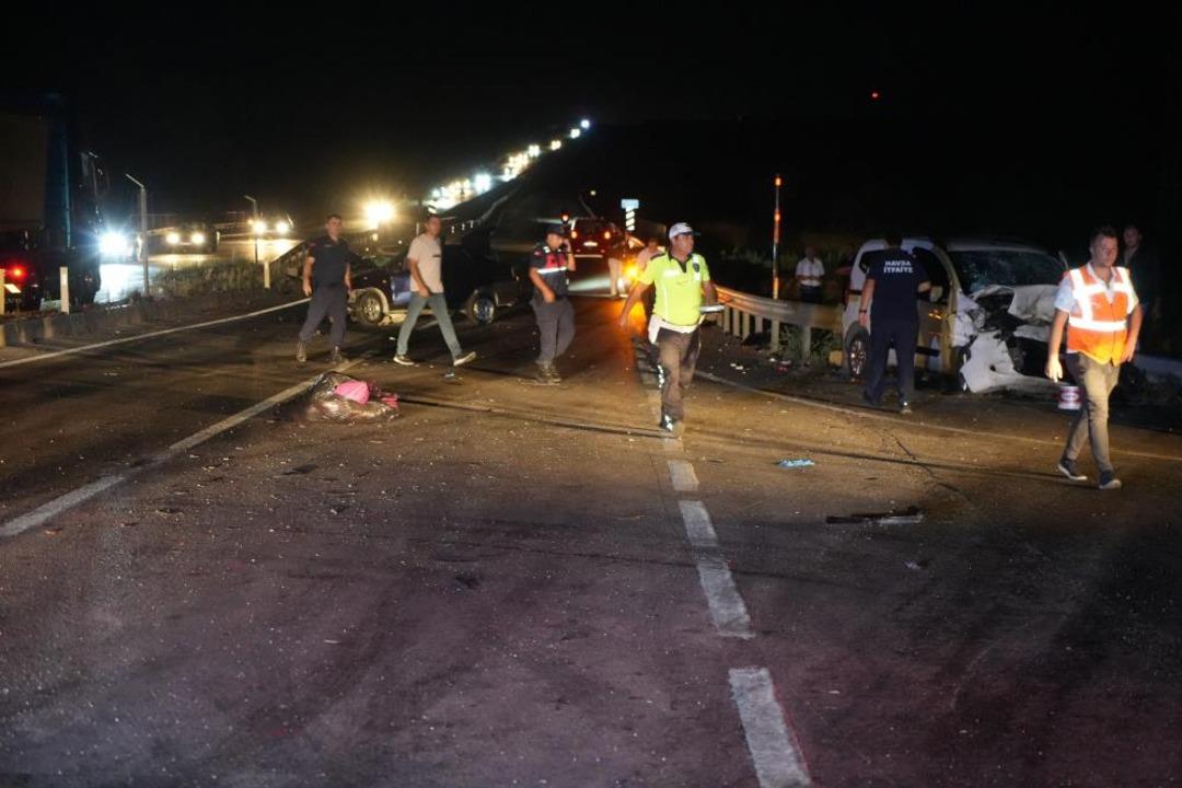 Edirne’de feci kaza: 1’i ağır 5 yaralı 2