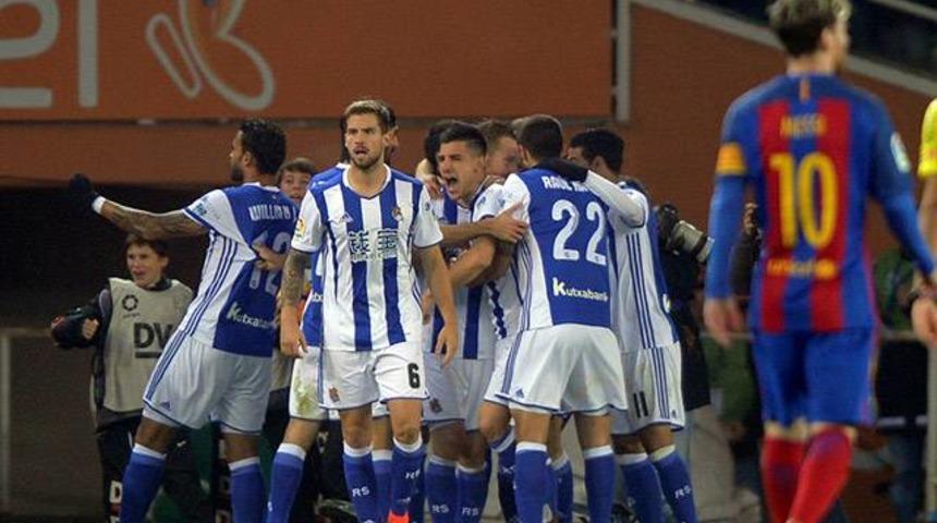 Barcelona zirveden uzaklaşıyor