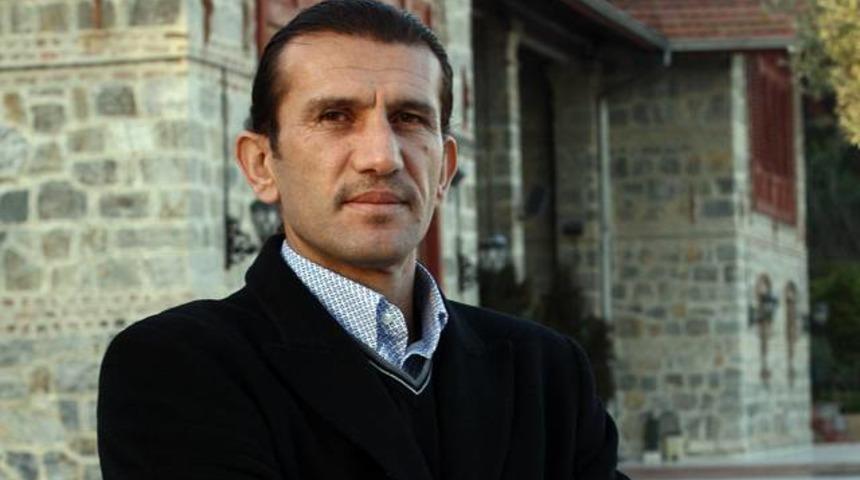 'Fenerbah&ccedil;eli taraftarlar G&ouml;khan G&ouml;n&uuml;l'e teşekk&uuml;r etmeli'