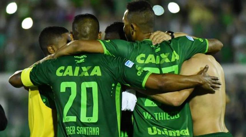 Brezilya Federasyonu, Chapecoense'nin son ma&ccedil;a &ccedil;ıkmasını istedi!