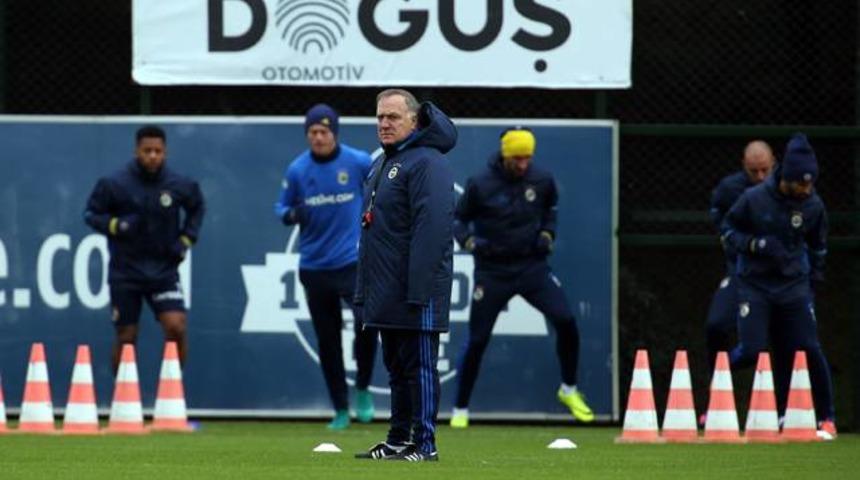 Advocaat ilk 11'i belirledi