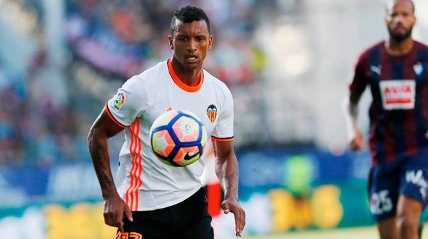 Valencia'da Nani şoku!