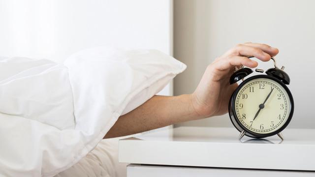 Alarm çalıyor ama beyin duymuyor! Uzmandan uyanamama sorununa çözümler: Çocuklar sadece ders çalışıp, okula gidip gelmemeli