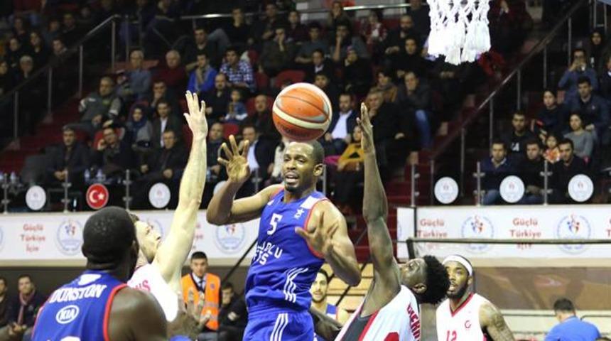 Gaziantep Basketbol 70 - 75 Anadolu Efes