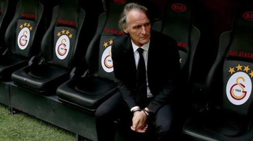 Jan Olde Riekerink g&ouml;r&uuml;şme odasına