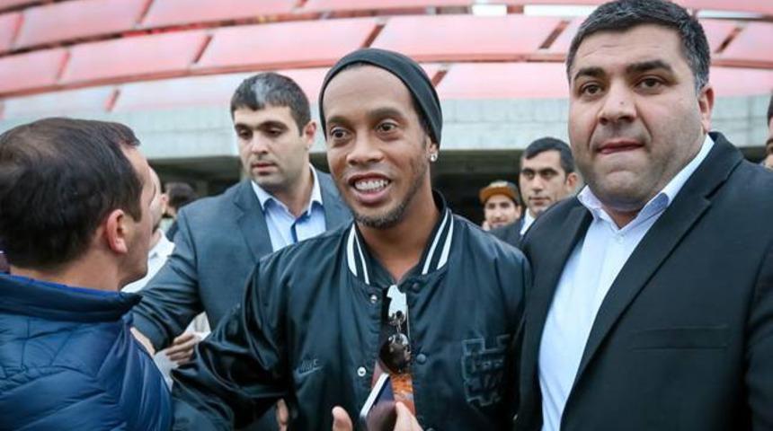 Ronaldinho, 13 Aralık'ta İstanbul'a geliyor