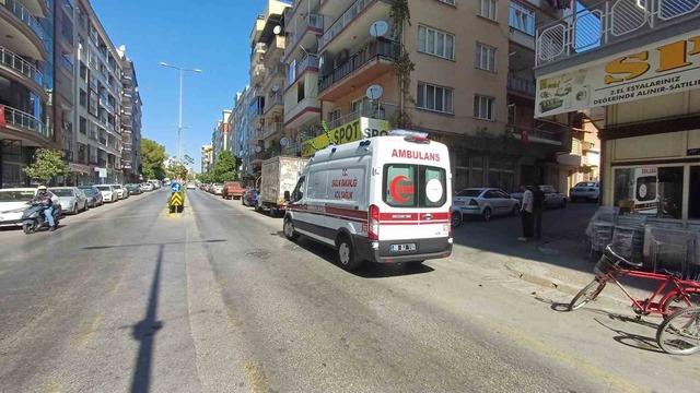 Motosikletle otomobil çarpıştı: 1 yaralı 2