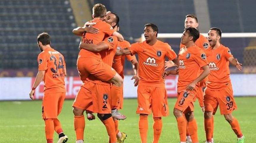 Başakşehir'de s&uuml;rpriz! Doka ile yollar ayrılıyor