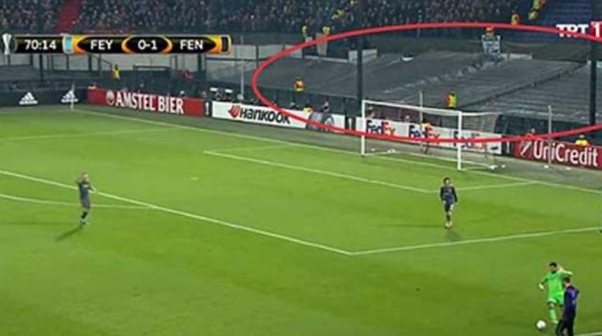 Feyenoord - Fenerbah&ccedil;e ma&ccedil;ında ilgin&ccedil; g&ouml;r&uuml;nt&uuml;