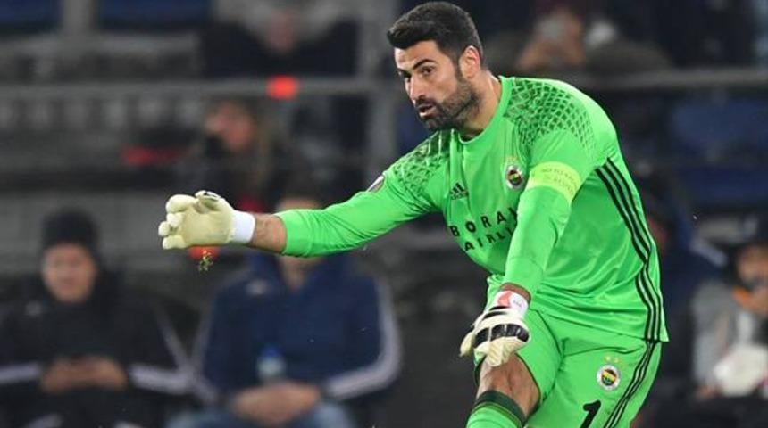 Volkan Demirel'den Bilal Başacıkoğlu'na fır&ccedil;a