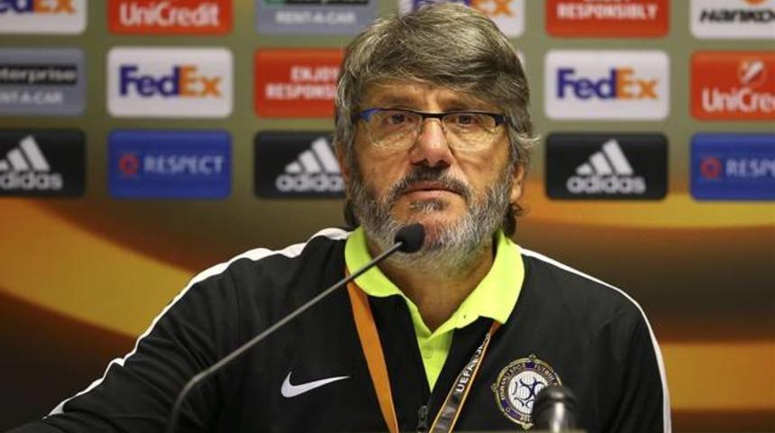 Mustafa Reşit Ak&ccedil;ay 850 bin euroya, 6 &uuml;lkeyi fethetti!