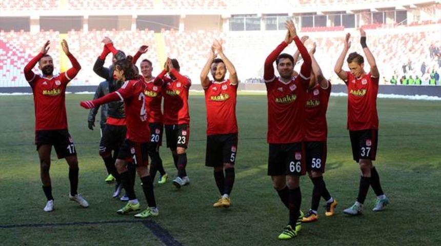 Sivasspor 3 - 0 G&ouml;ztepe