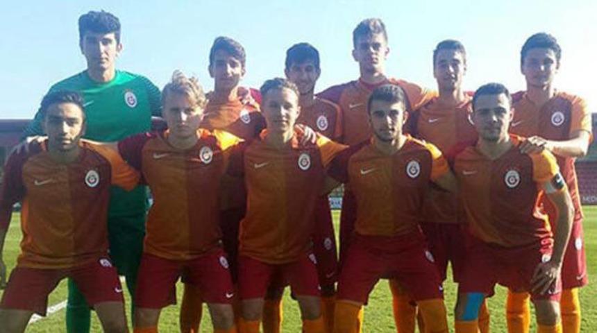 Galatasaraylı gen&ccedil;lerden &ouml;rnek davranış 