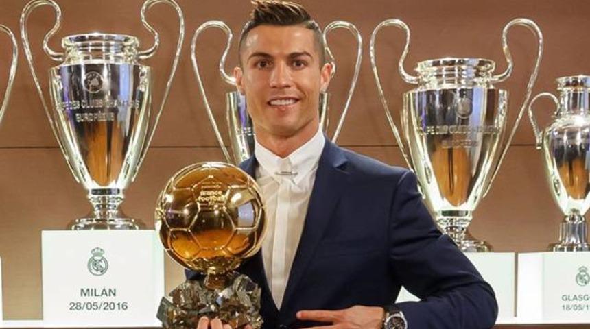 2016 Ballon d'Or &Ouml;d&uuml;l&uuml;n&uuml; Cristiano Ronaldo kazandı