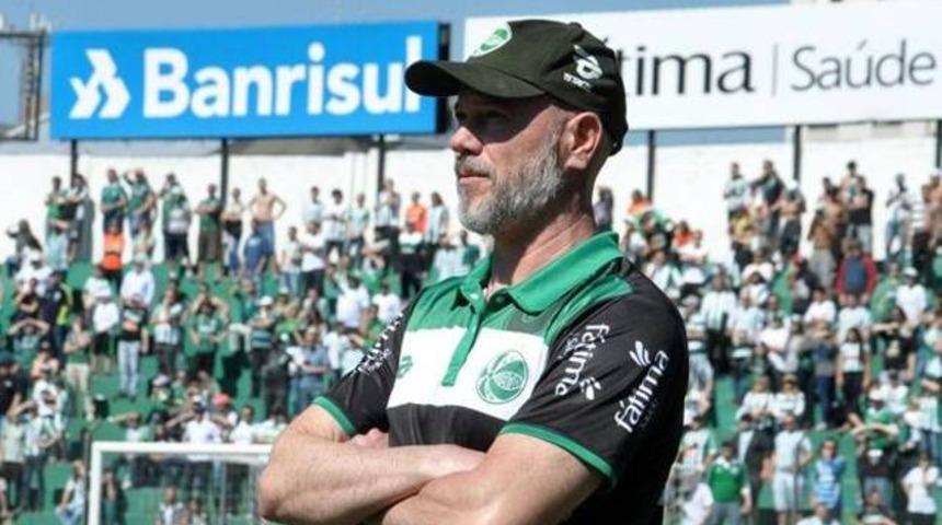 Beşiktaş efsanesi Zago Internacional'in başına ge&ccedil;ti