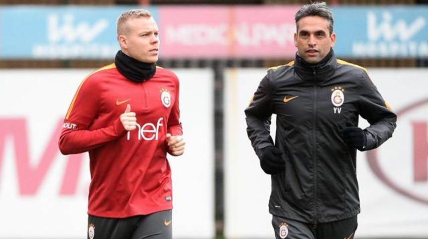 Galatasaray'da Sigthorsson ilk kez idmanda