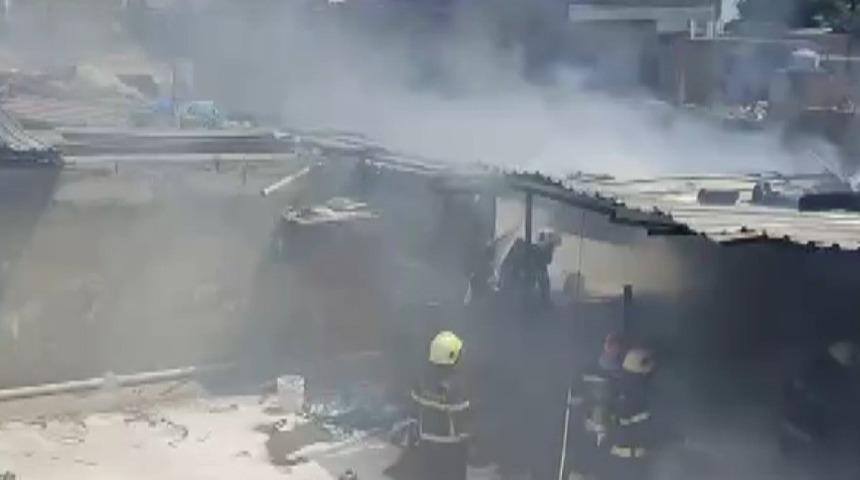 Kahramanmaraş'ta iş yeri yangını