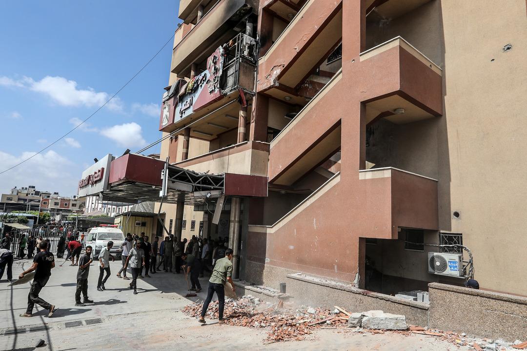 Hastaneye üst üste iki vahşi saldırı: Korkunç katliam kamerada! İsrail bu kez gazetecileri hedef aldı; çok sayıda can kaybı... 5