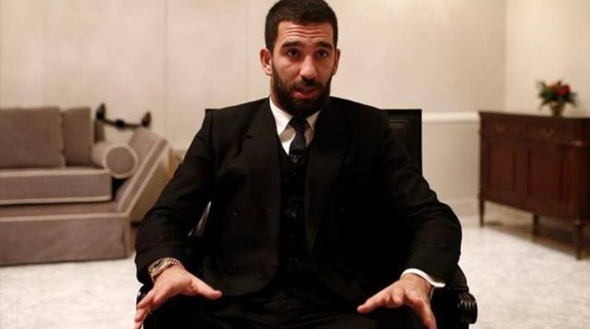 Arda Turan: 'Her şeyiyle &uuml;lkemin, askerimizin, polisimizin yanındayım'