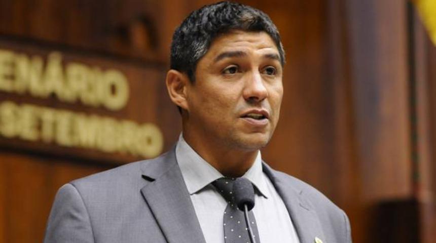 Jardel'e b&uuml;y&uuml;k şok! Meclisten attılar