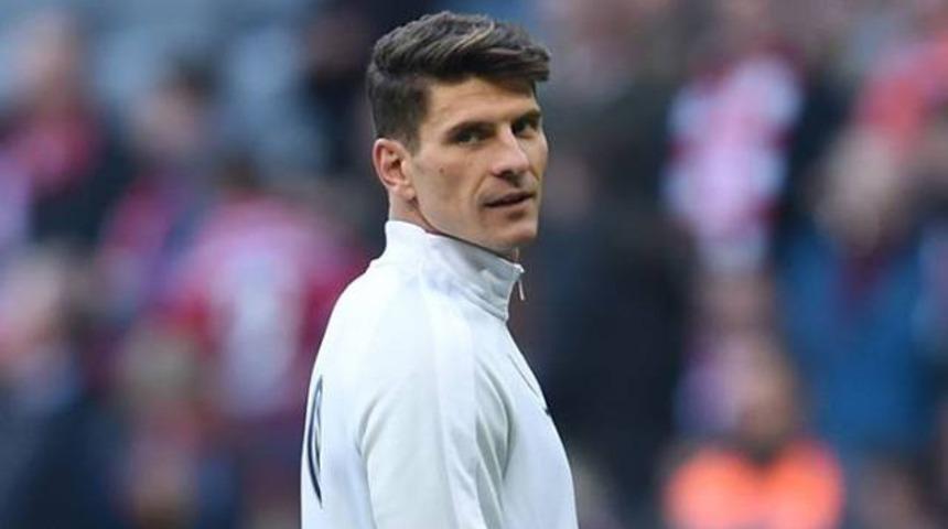 Mario Gomez fena patladı