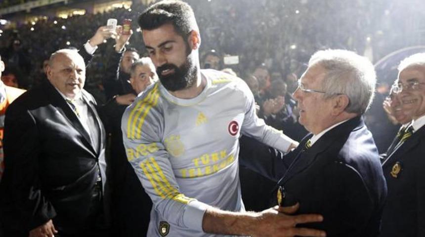 Aziz Yıldırım Volkan Demirel'i yurt dışına g&ouml;nderiyor!