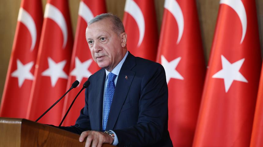 Cumhurbaşkanı Erdoğan: "Belediyeleri aile çiftliğine çeviren muhterisler için artık deniz bitmiştir"