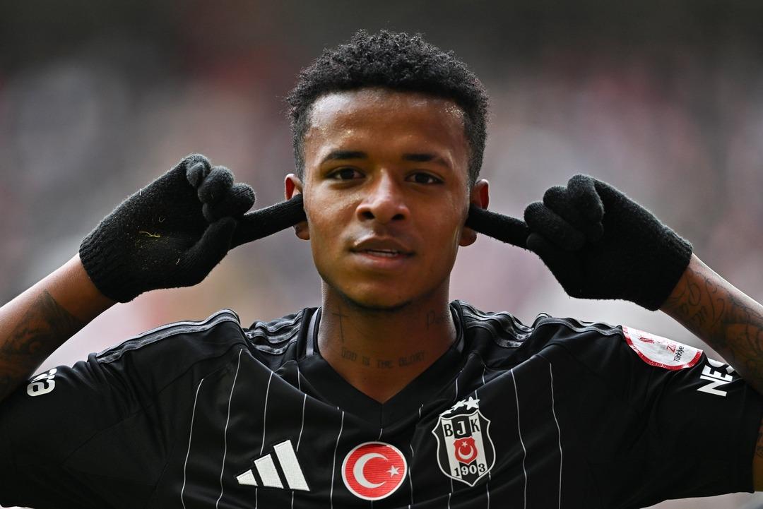 Beşiktaş ta Başkan Serdal Adalı Kenny Arroyo için gelen teklifi reddetti!  2
