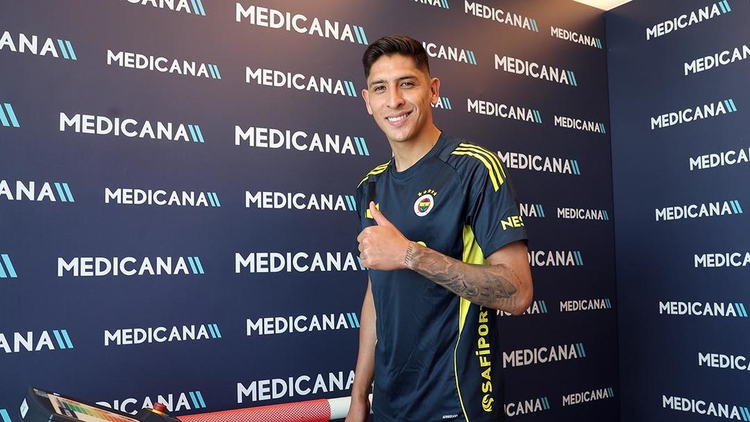 Fenerbahçe nin yeni transferi Edson Alvarez transfer itirafında bulundu! Sarı lacivertlilere gelmesinde etkili olan ismi açıkladı... 6