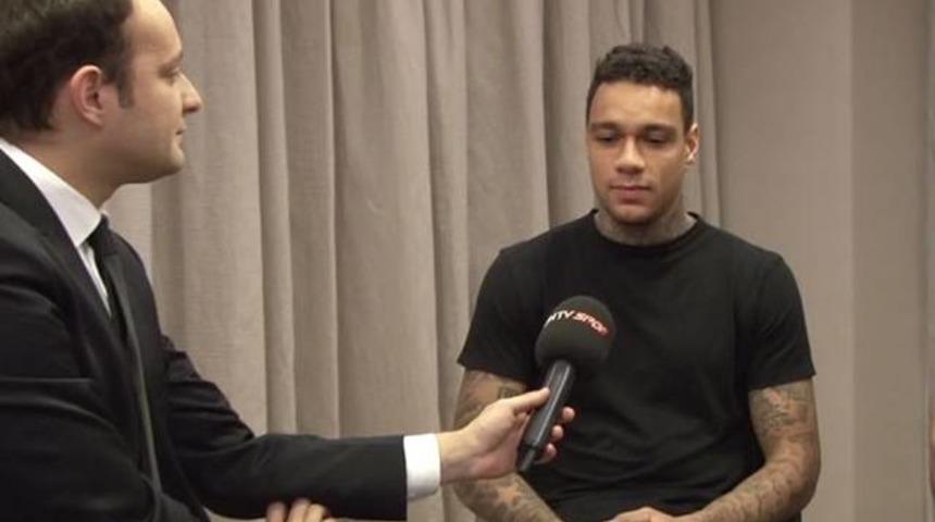 Van der Wiel: 'Fenerbah&ccedil;e'de tekrar oynamak i&ccedil;in &ccedil;ok &ccedil;alışıyorum'