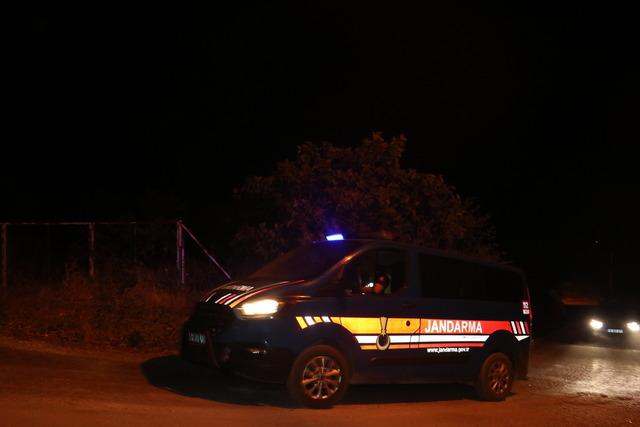 Bursa da çaya düşen kızını kurtarmak isteyen kişi boğuldu 6