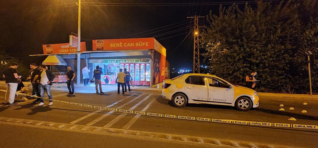 Diyarbakır da silahlı çatışma! İki kişi öldü, çok sayıda yaralı var 4