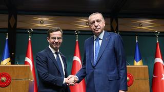 İsveç'te gizli belge skandalı: Türkiye ziyaretinin belgeleri havalimanı tuvaletinde unutuldu… 