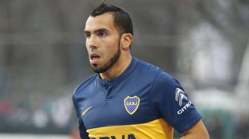 Carlos Tevez 3. saniyede sarı kartla rekor kırdı