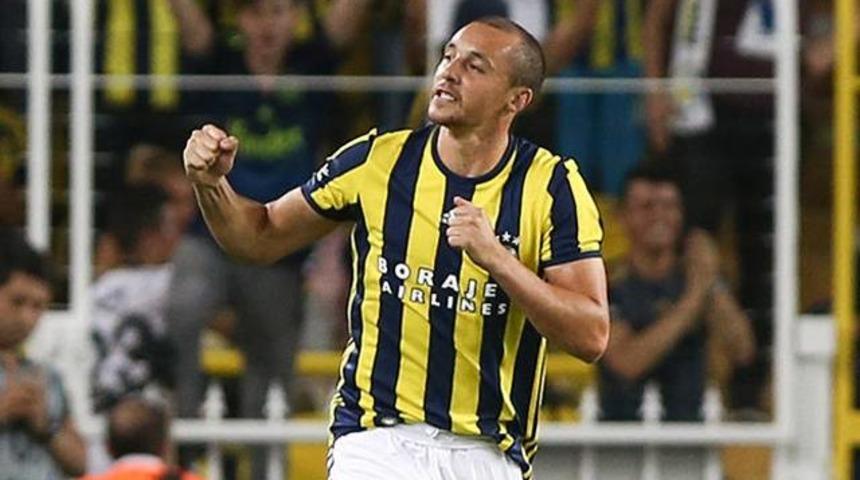 Aatıf'tan Fenerbah&ccedil;e'ye net mesaj: 'Oynatmayacaksanız yollayın'