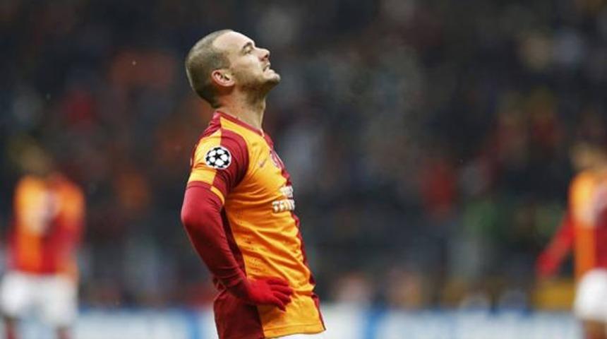 Annesinden Sneijder için flaş sözler: 'Ayrılması için dua ediyorum'