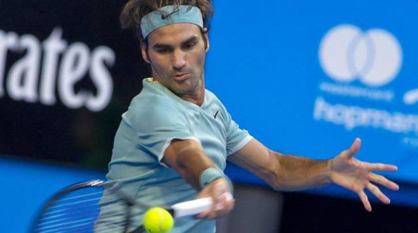 Roger Federer zaferle d&ouml;nd&uuml;