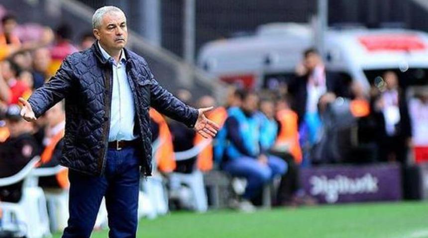 Rıza &Ccedil;alımbay: 'Eto'o transfer olacaksa bir an &ouml;nce gitmeli'