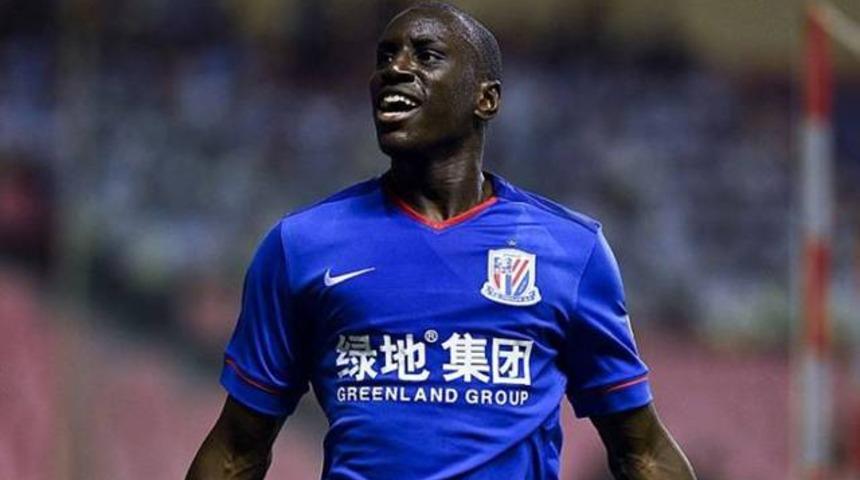 Demba Ba, mart ayında sahalara d&ouml;n&uuml;yor