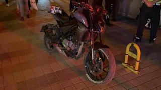 Polisi peşine takan motosikletli, kaza yapınca yakalandı