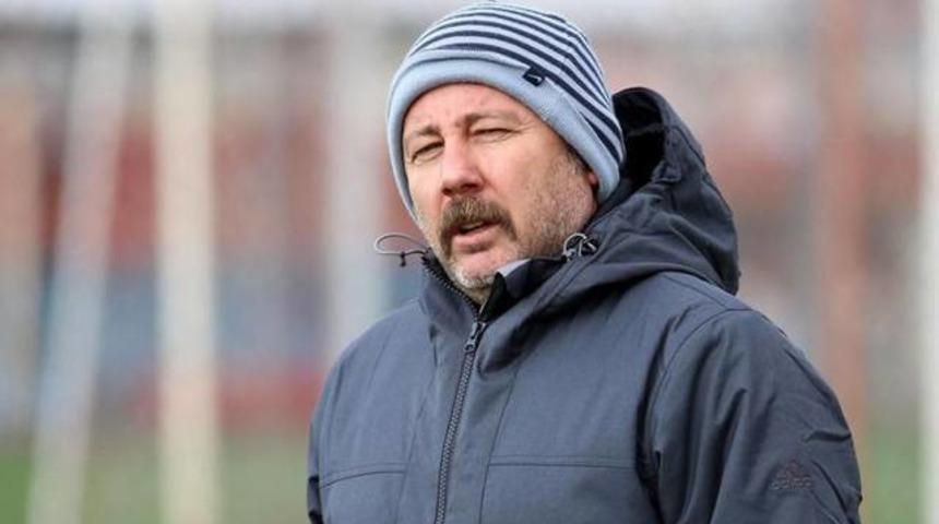 Beşiktaş'tan Sergen Yal&ccedil;ın'a a&ccedil;ık &ccedil;ek!