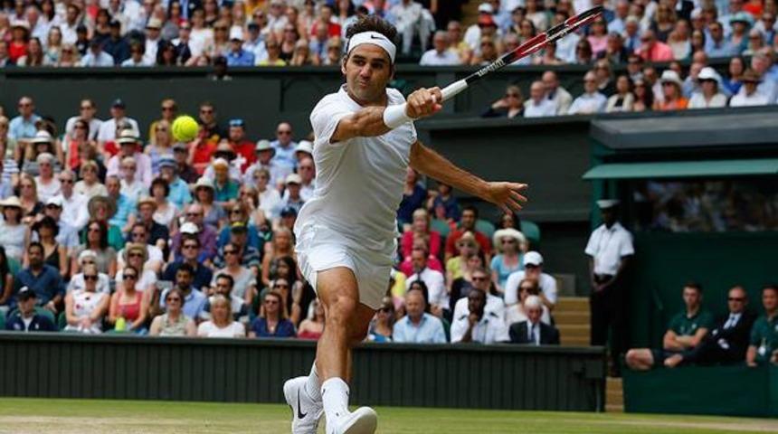 Federer rahat kazandı