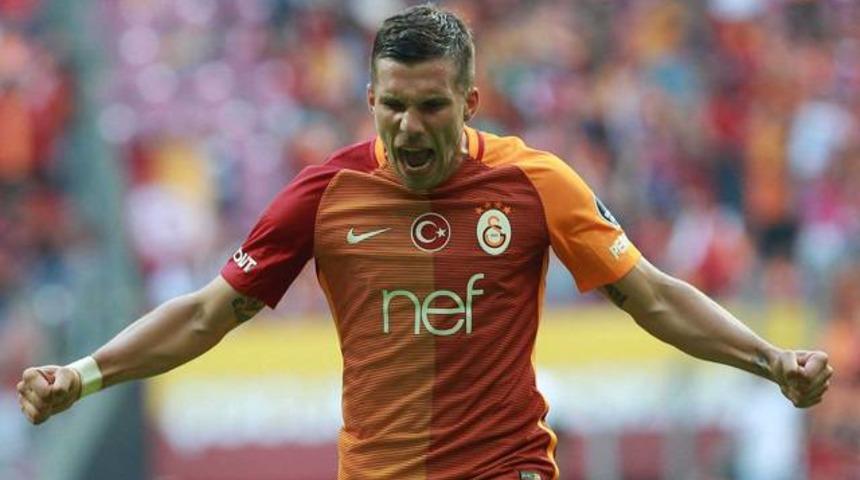 Nazifoğlu: Podolski, &Ccedil;in'e gidecek